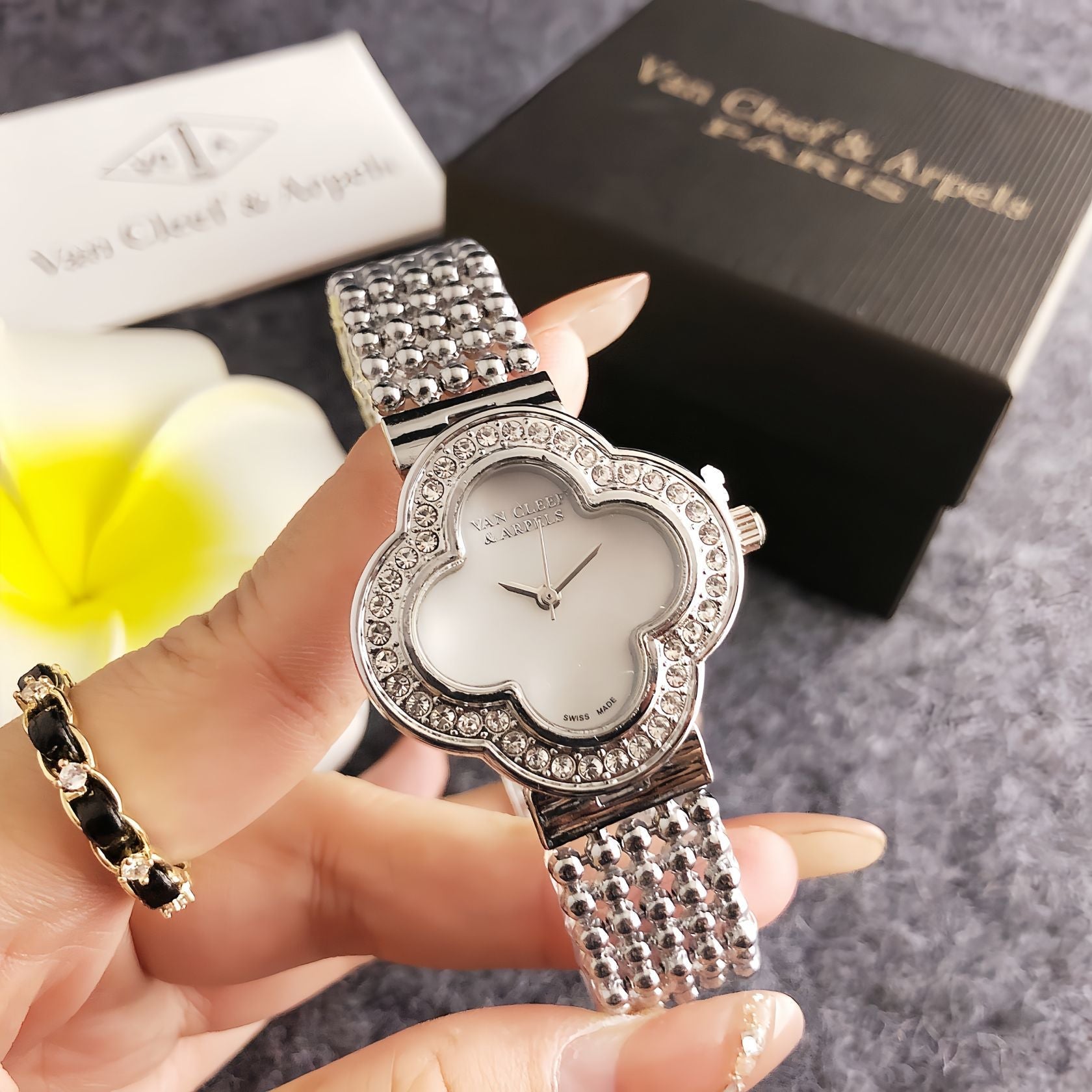Elegant Calista Watch