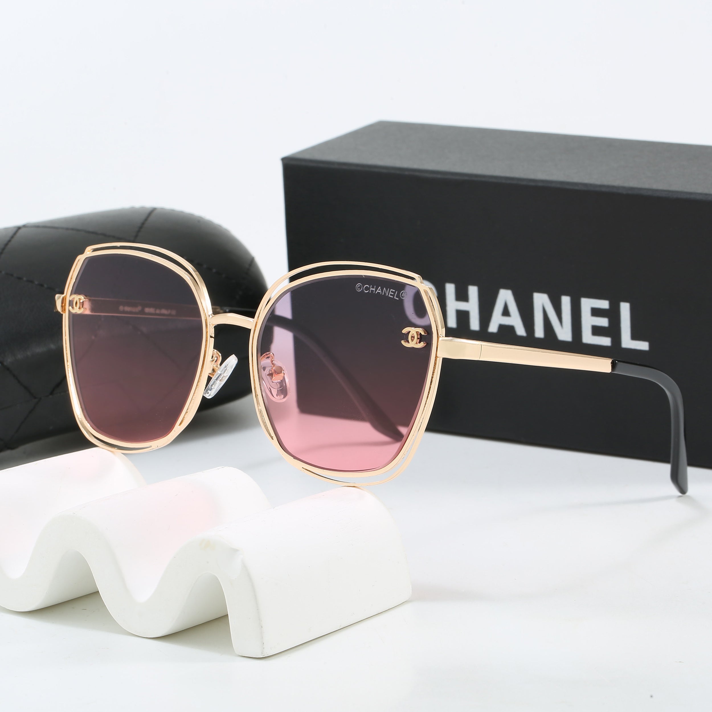 Aura Bella Sunglasses