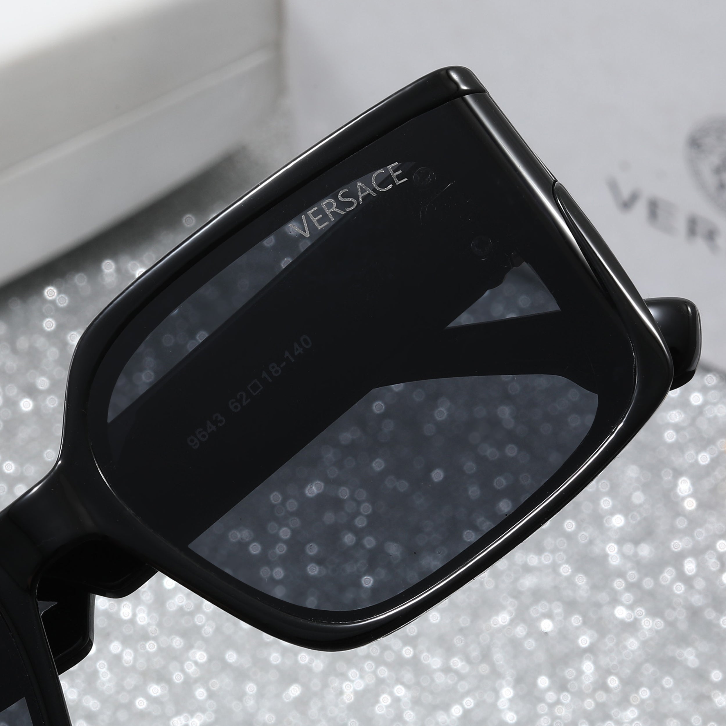 Signature Luxe Sunglasses