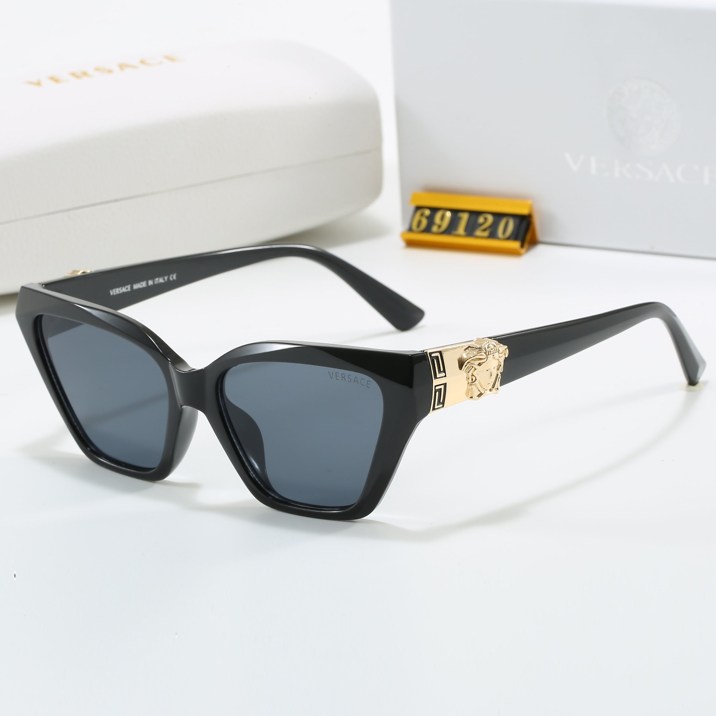 Bold Fashion Sunglasses