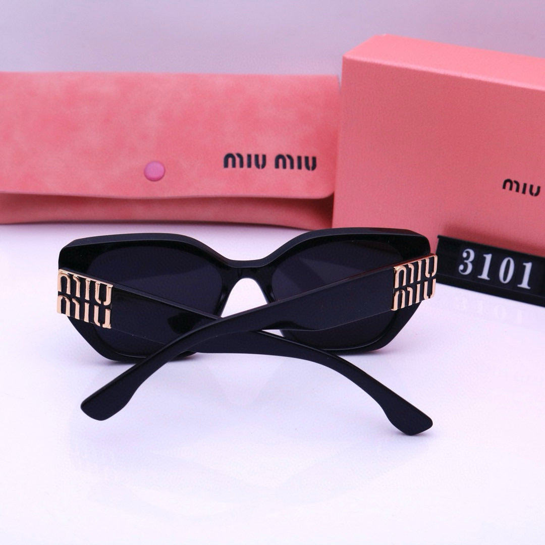 Élégance Square Sunglasses