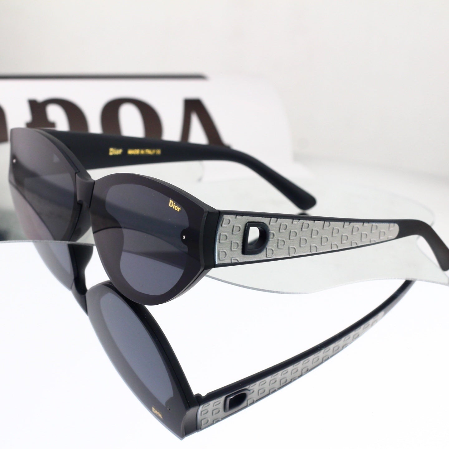 Midnight Curve Sunglasses