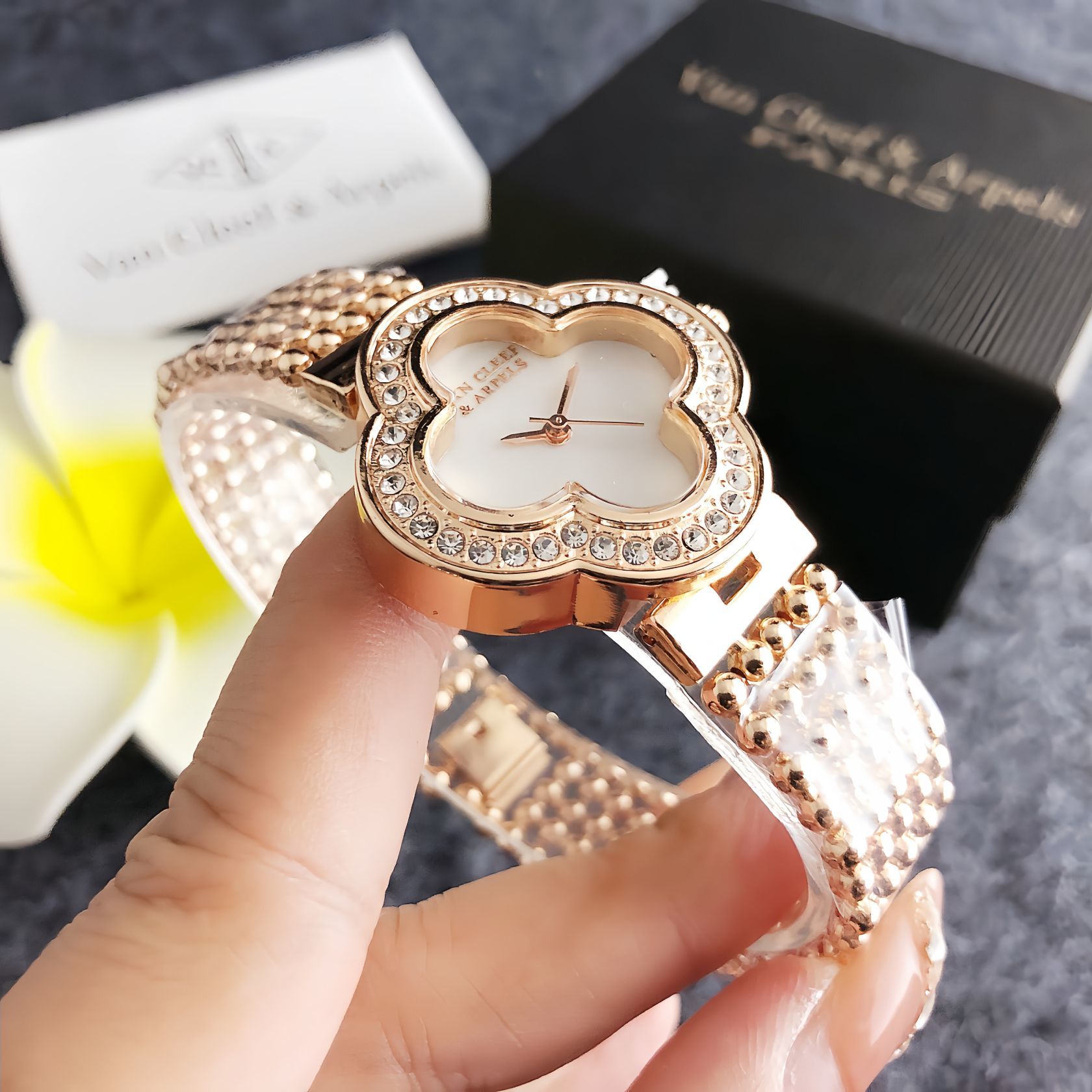 Elegant Calista Watch