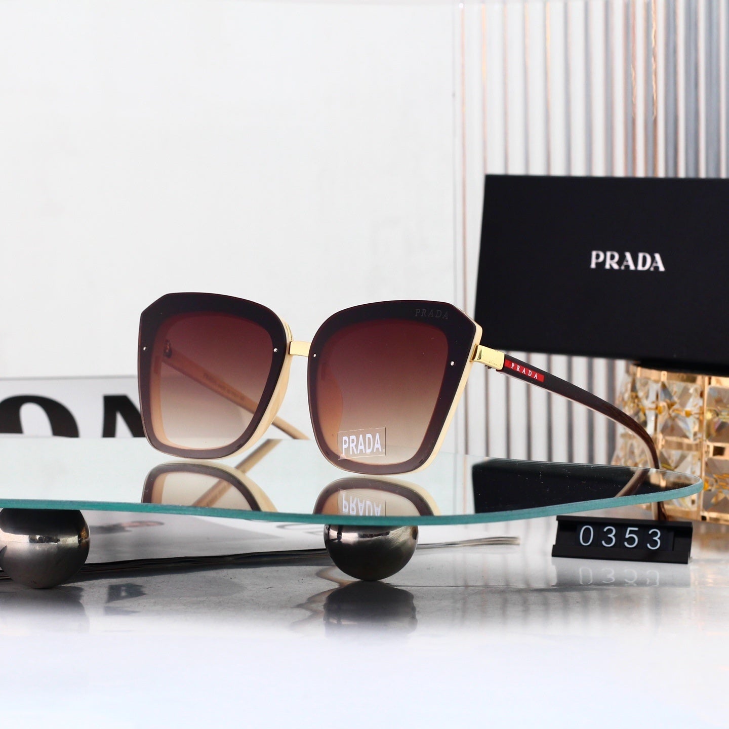 Elegance Victoria Sunglasses 0353