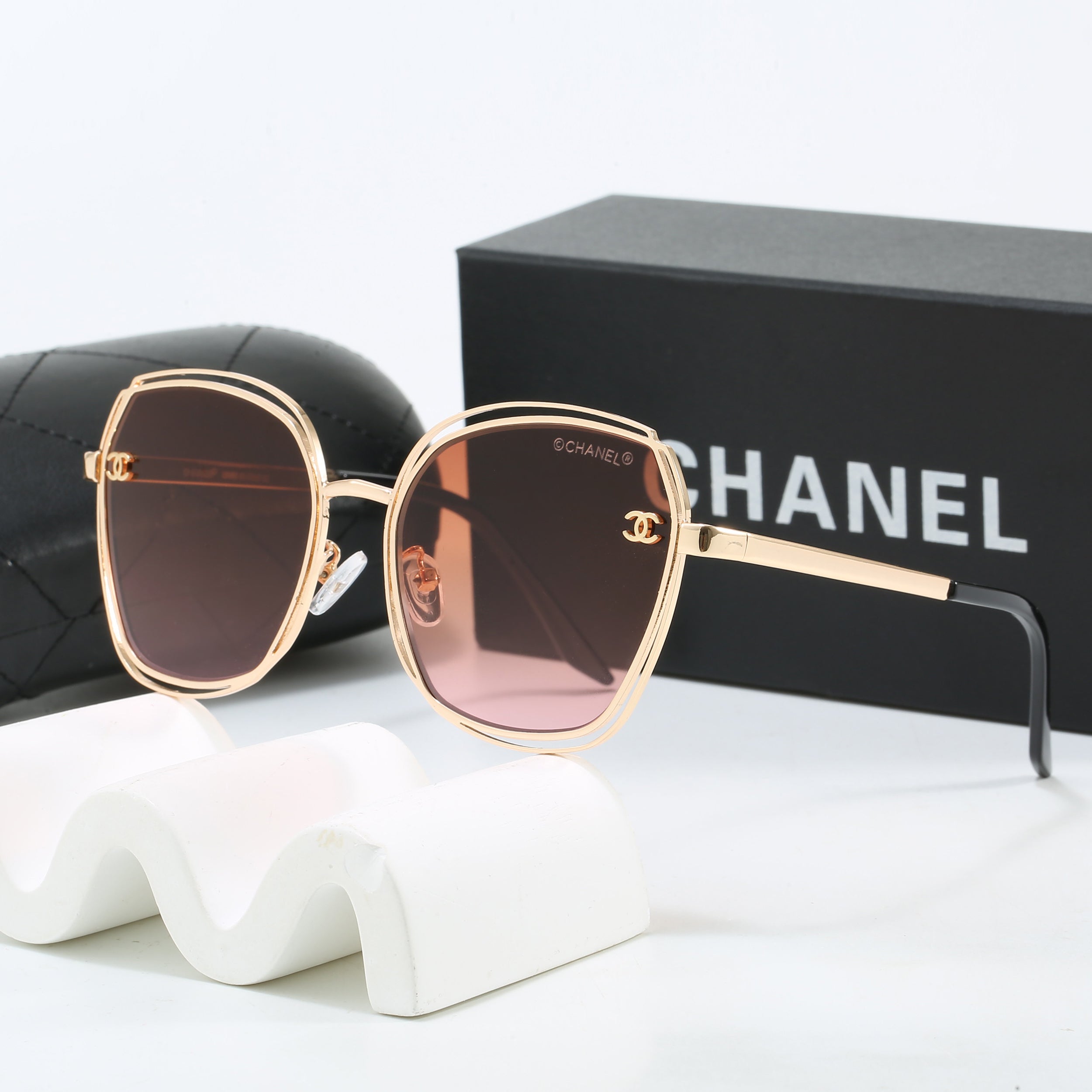 Aura Bella Sunglasses